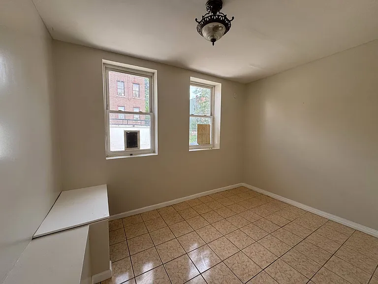 1451 Rosedale Ave #1 — Photo 4