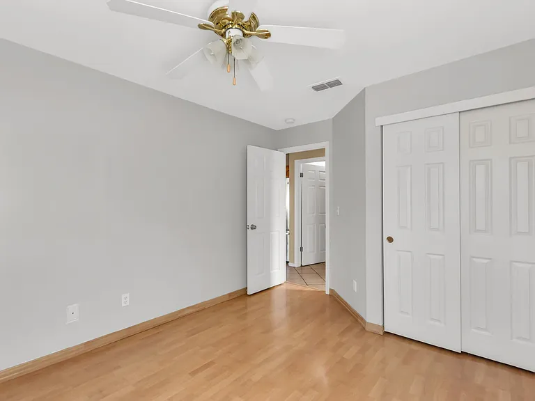 10118 Hampton Oak Dr — Photo 25