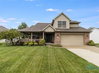 1100 Cardinal Bay Dr, Oregon, OH 43616