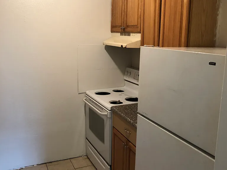 6239 Chef Menteur Hwy — Photo 3