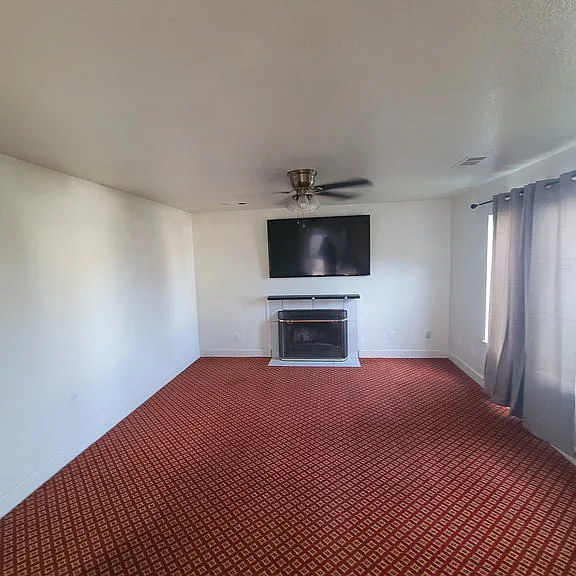 30921 Commercial Rd — Photo 3