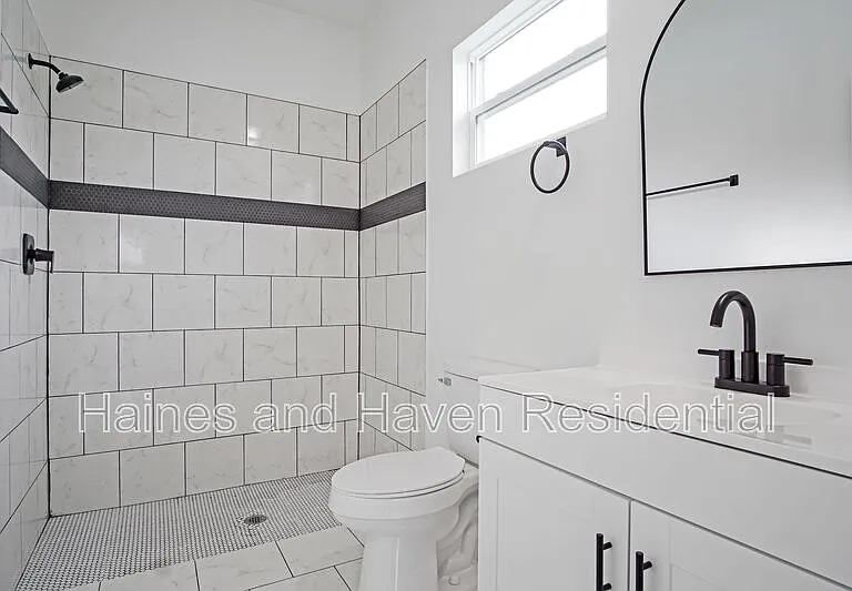 308 Pearl St — Photo 19
