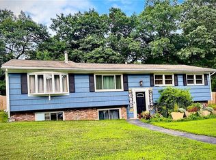 105 Alaska St, Cumberland, RI 02864