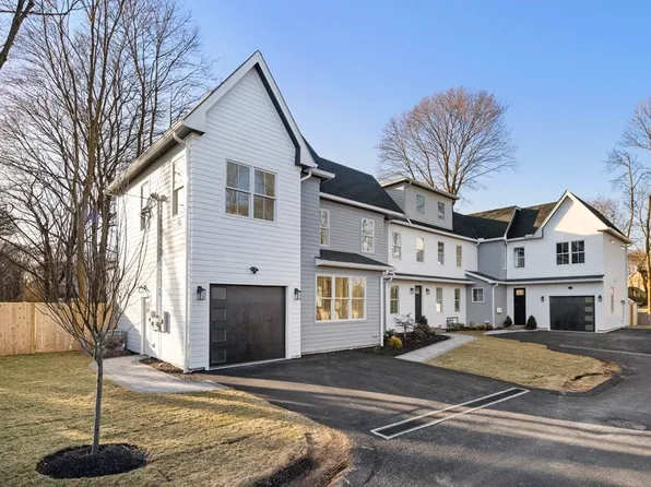 14 Duncan Rd #14, West Newton, MA 02465