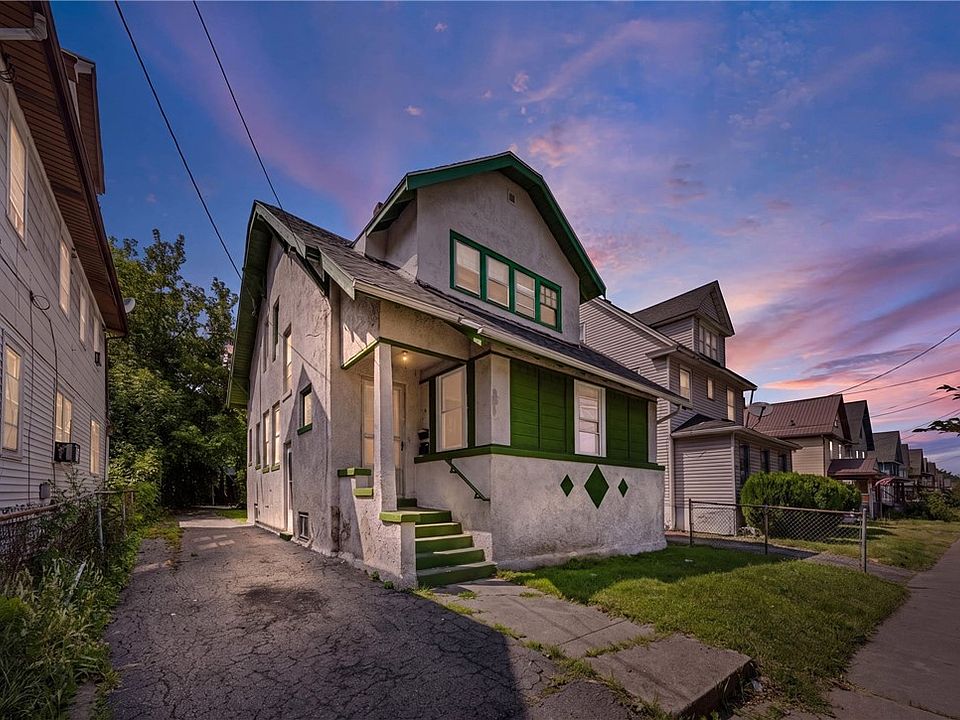 1st image of 97 Rohr St #1
