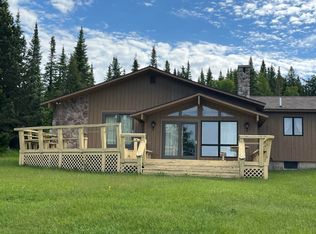 1528 S Forest Ln, Cedarville, MI 49719