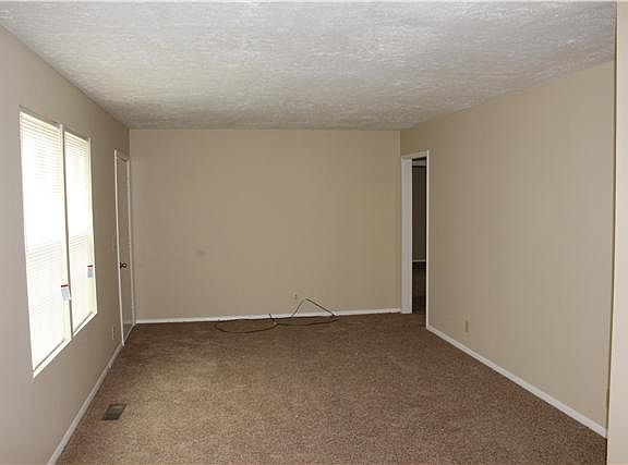 3rd image of 2182 Dominion Dr