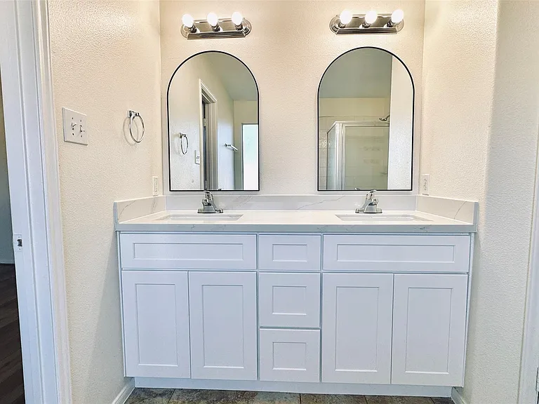 5906 Llano Creek Dr — Photo 19