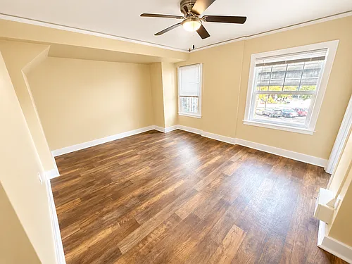 Floor plan 206