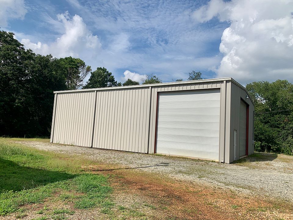 2nd image of 102 Cedar Dr