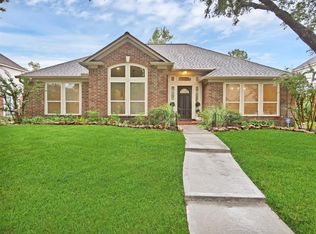 4211 Meadow Forest Ln, Kingwood, TX 77345