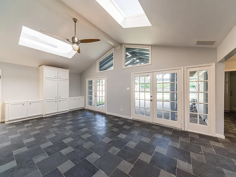3627 Tartan Ln — Photo 9