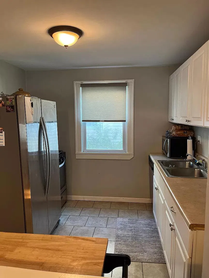 2 bed, 1100 sqft, $1,400 — Photo 2