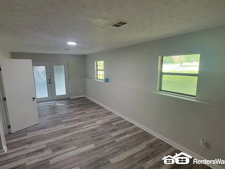 1909 Suwanee Valley Rd — Photo 7