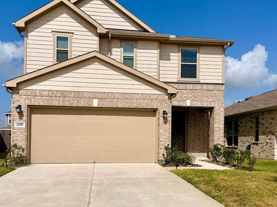 15707 Winter Heights Dr