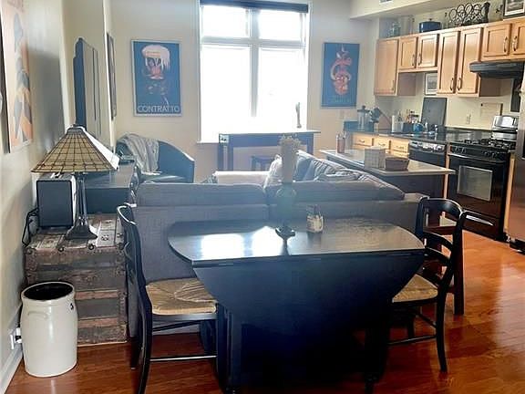 5th image of 700 Parkside Ave #11