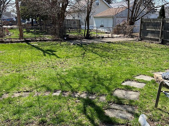5th image of 729 Cleophus Pkwy