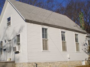 1010 4th St, Wamego, KS 66547