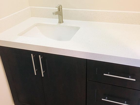 4th image of 25 Madrid Ln #48