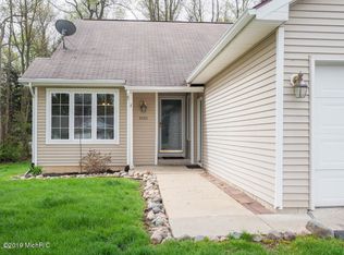 6065 Fairgrove St, Kalamazoo, MI 49009