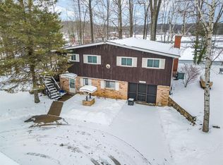 7733 Lakeview Dr, Harrison, MI 48625