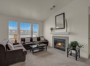 St. James Place, Milwaukee, WI 53224