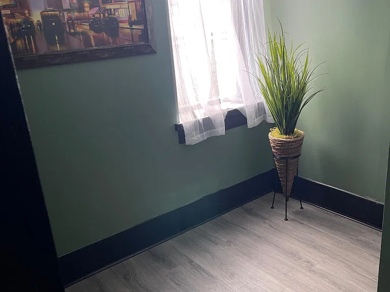 363 Groves Ct — Photo 16