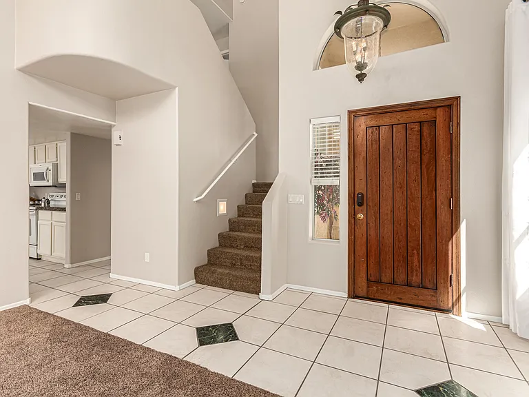 3223 E Poinsettia Dr — Photo 8
