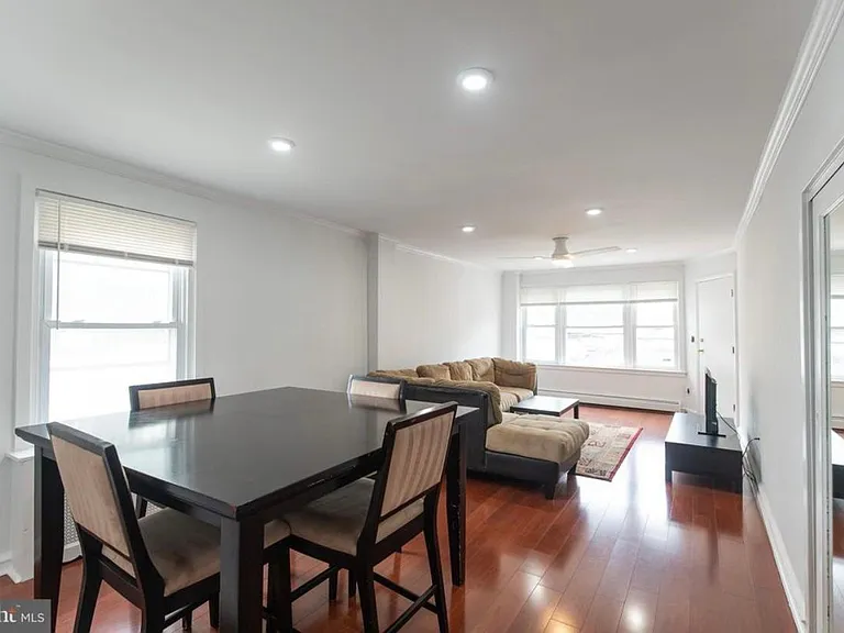 2701 Moore St #1 — Photo 5