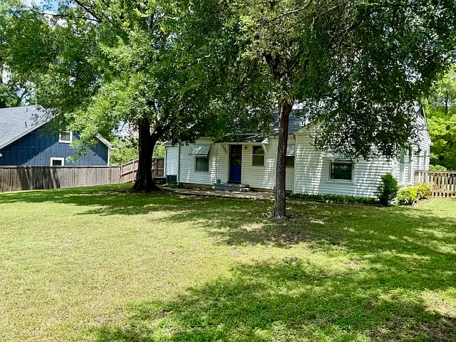 2816 Westridge Ave — Photo 3
