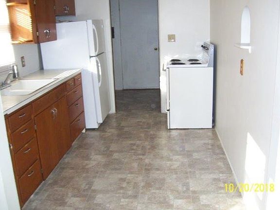 4th image of 1317 W 4th St