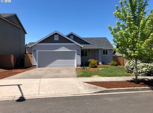 3245 NE Deerfield Ln, McMinnville, OR 97128