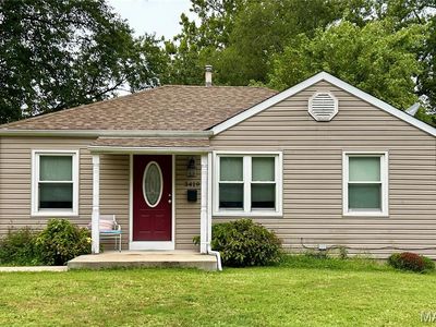 3419 Saint Martin Ln, Saint Ann, MO, 63074