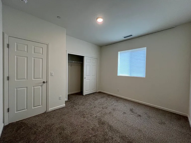 587 Sandtrap Ln — Photo 13
