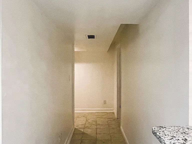 200 Colesville Manor Dr — Photo 11