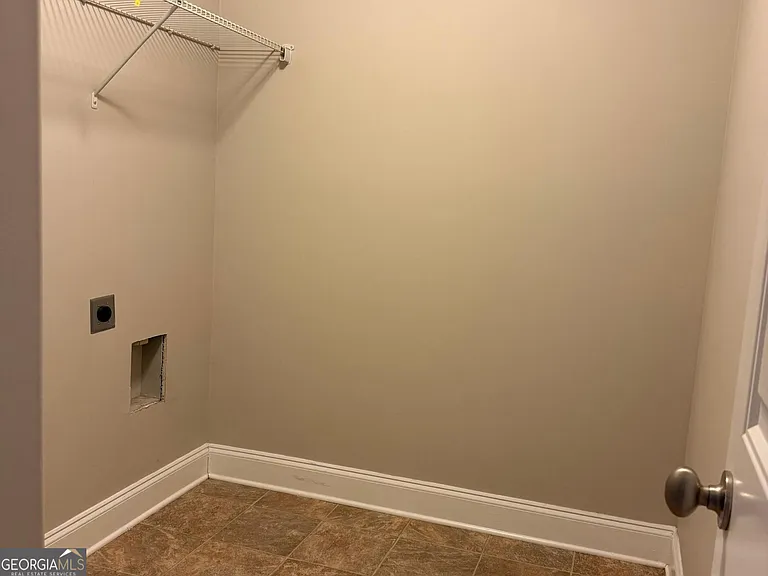 125 Leland Ln — Photo 24