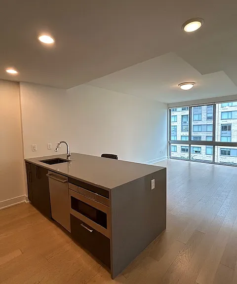 201 Marin Blvd #5080 — Photo 3