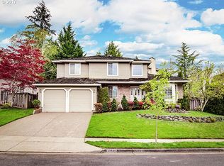 10745 SW Oriole Cir, Beaverton, OR 97007