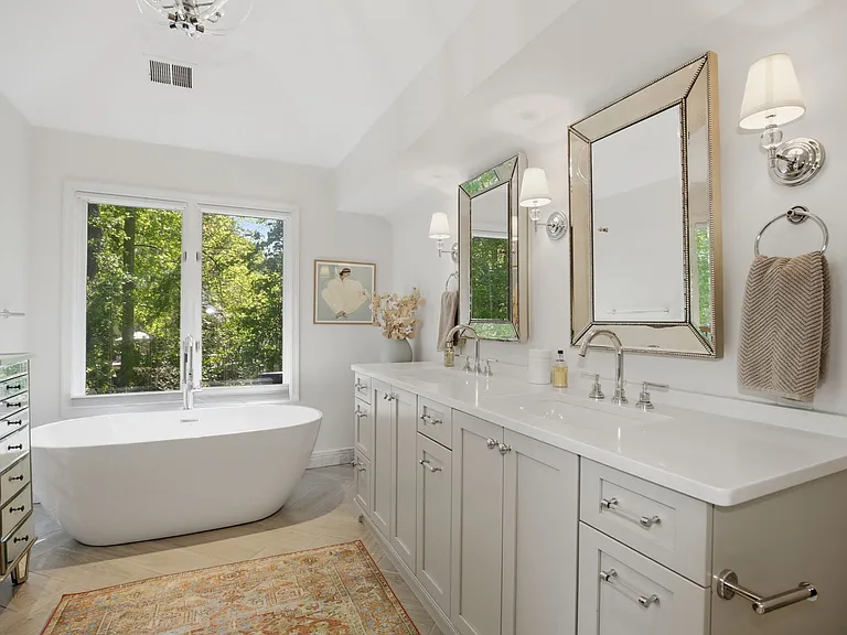 7005 Endicott Ct — Photo 7