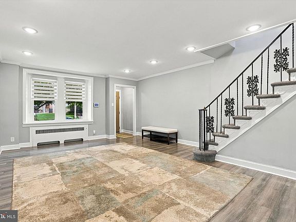 4th image of 2484 N 77th Ave