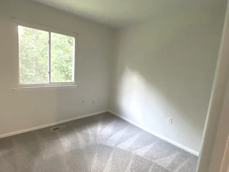 15947 Dorset Rd #188 — Photo 12