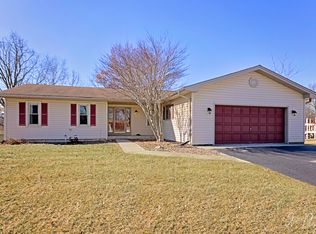 2449 Heron Dr, Lindenhurst, IL 60046