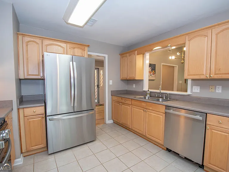 103 Burnham Rise #FURNISHED — Photo 16
