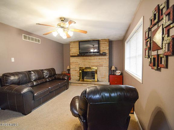 4th image of 5807 Horseshoe Dr