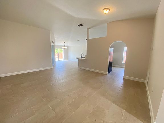 2nd image of 5685 Sycamore Canyon Dr