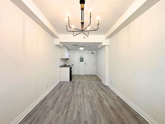3rd image of 259 Saint Paul St