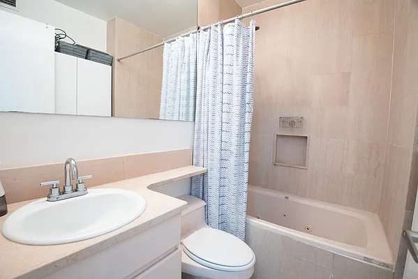 Rented by Solace SMC Inc | media 35