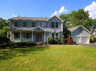 13 Brentwood Dr, Jackson, NJ 08527