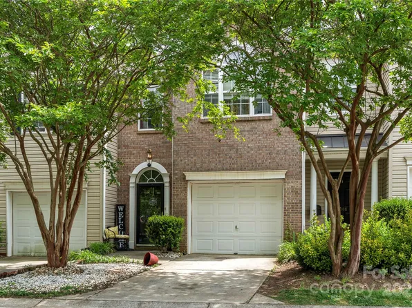 5310 Glenlea Walk Ln, Charlotte, NC 28216