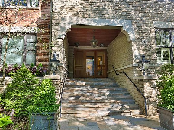 3rd image of 3901 West Stree #102